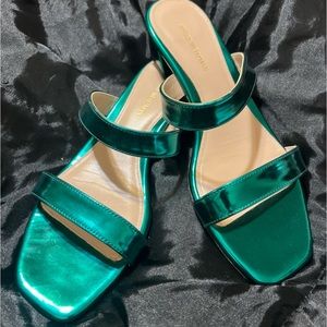 Stuart Weitzman, “the Ava” sandal metallic green size 7